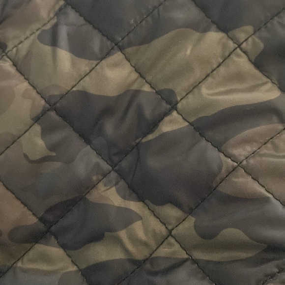 White Birch camouflage and black jacket. - Picture 7 of 7